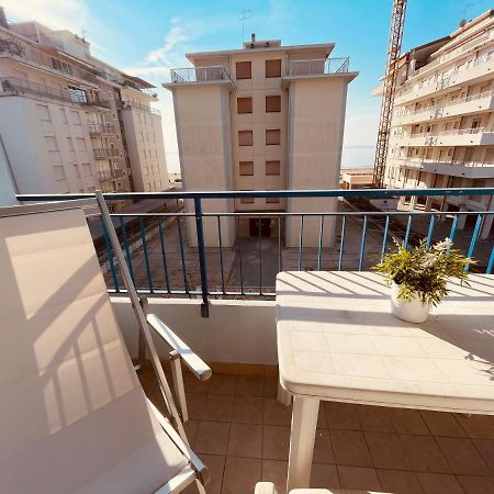App4Rent Saturno 4 - Family Apartment, Wifi, Parking Lido di Jesolo Exterior foto
