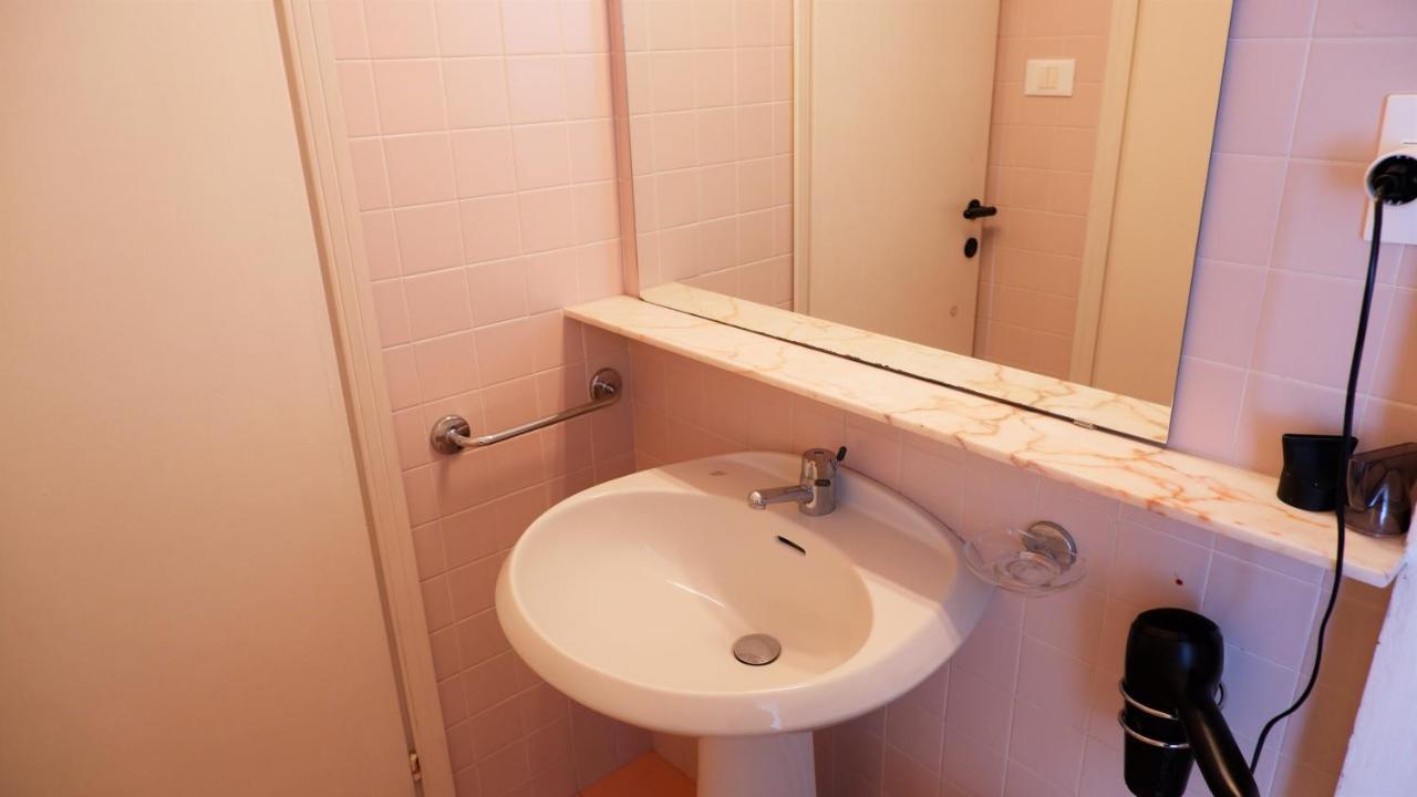 App4Rent Saturno 4 - Family Apartment, Wifi, Parking Lido di Jesolo Exterior foto